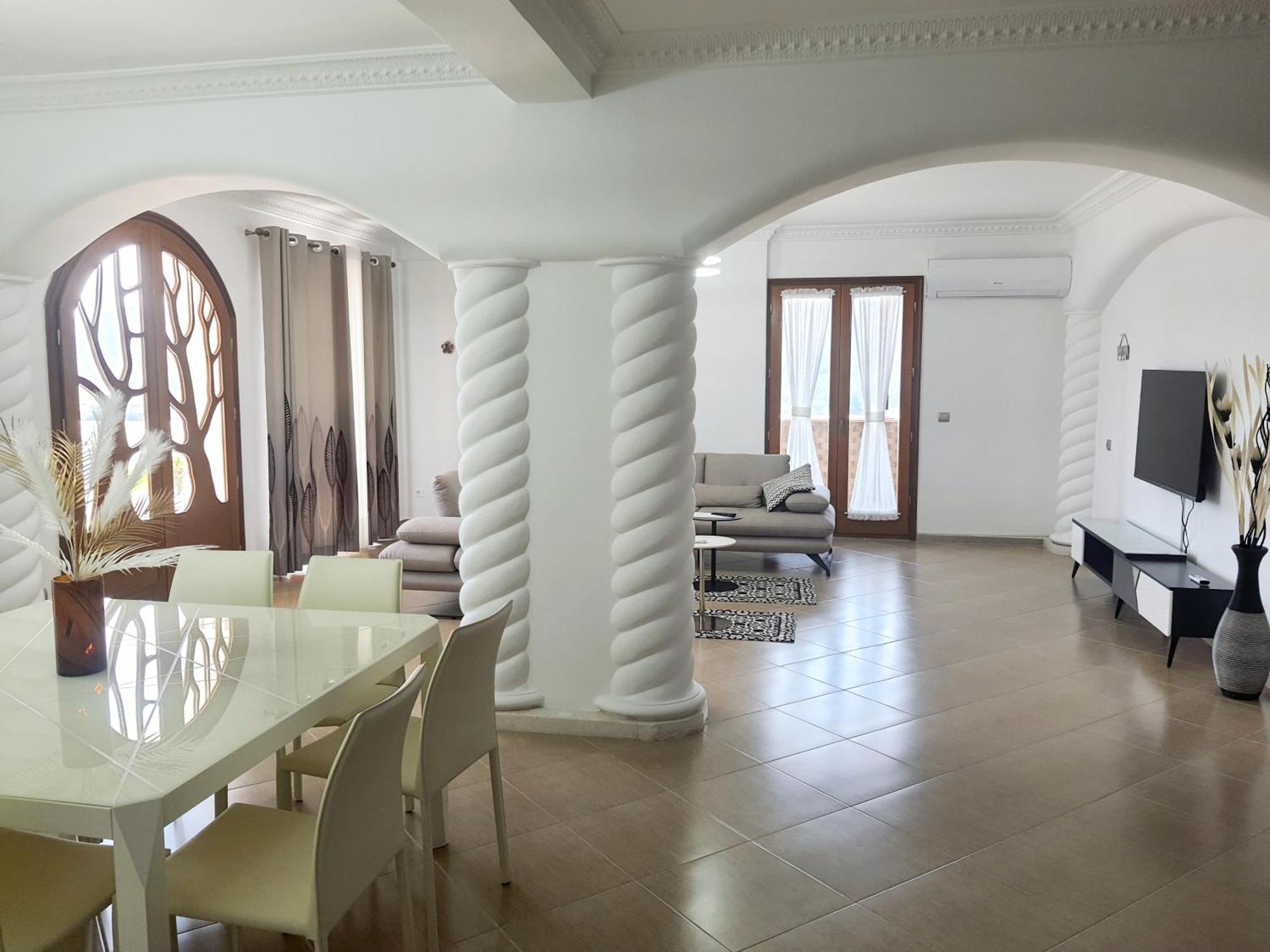 Magnolia Luxury Penthouse Leilighet Berat
